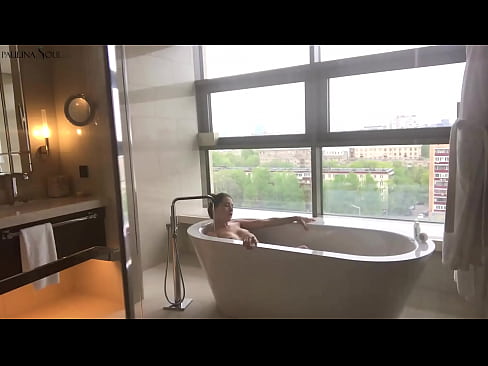 ❤️ Une énorme nana se branlant passionnément la chatte dans la salle de bains Vidéo de porno at fr.fitorganic.top ❌